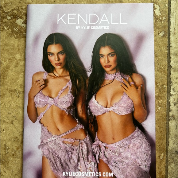 Signed Kendall Collection By Kylie Cosmetics PR set. Signed by Kendall and Kylie - Picture 9 of 9